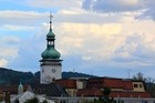Putování, zpívání, hudba, templáři, Krysáci, víno, letní kino, sklo, modrotisk – na Východní Moravě.